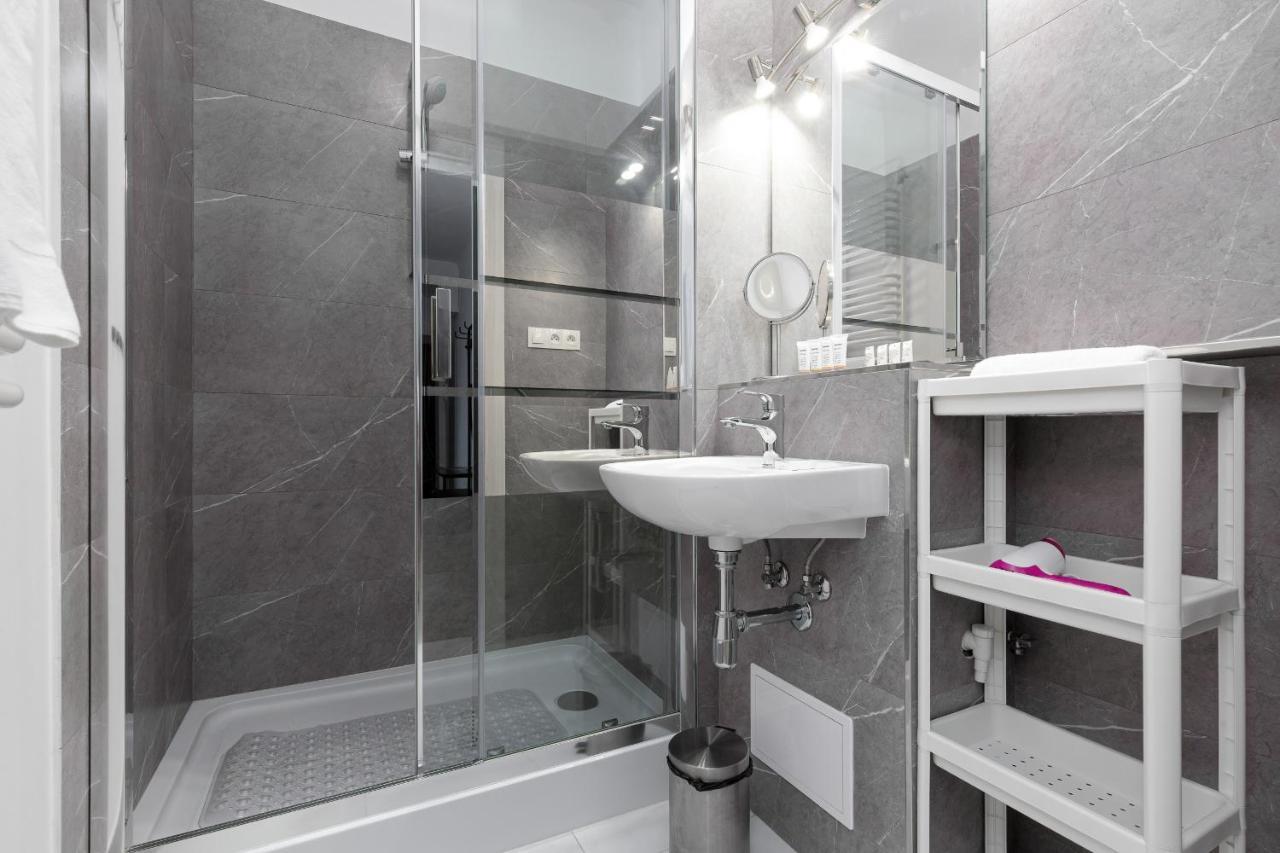 Kamienica Stanislawa Augusta Warszawa By Noclegi Renters Esterno foto